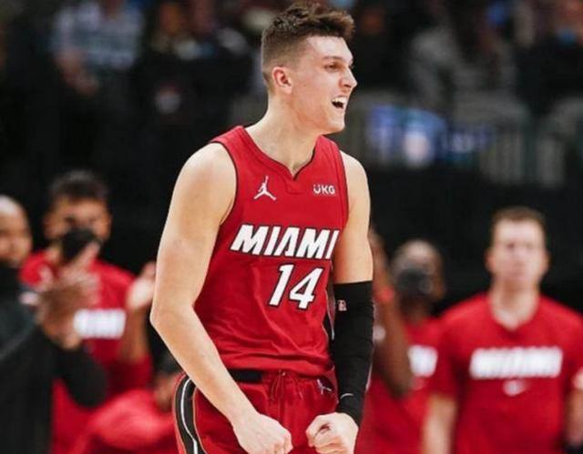 这场比赛的 这场比赛的